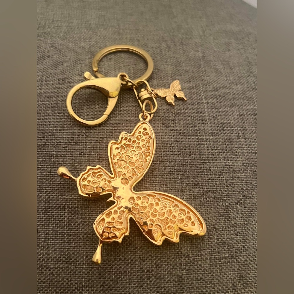 Beautiful Butterfly Keychain Cute accessories for Women Car keys 
Accessories